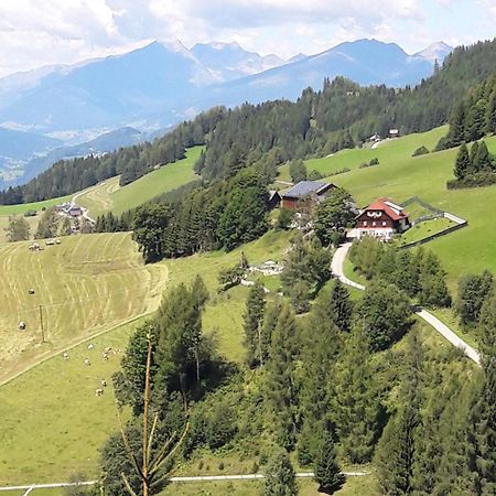 Haus Mauken - Appartments Mit Panoramablick Murau Exterior photo