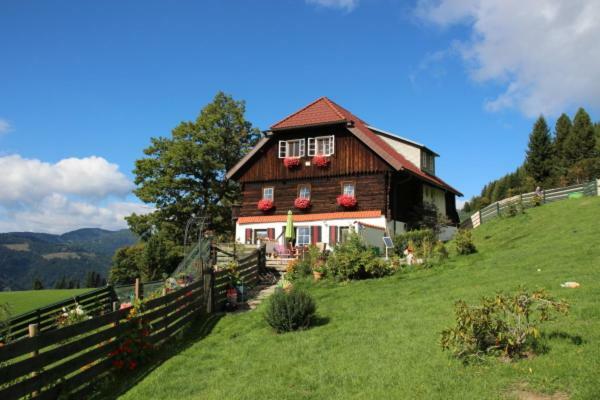 Haus Mauken - Appartments Mit Panoramablick Murau Exterior photo